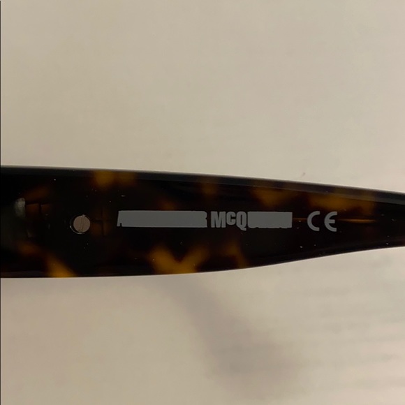 Alexander McQueen Sunglasses - Picture 4 of 11